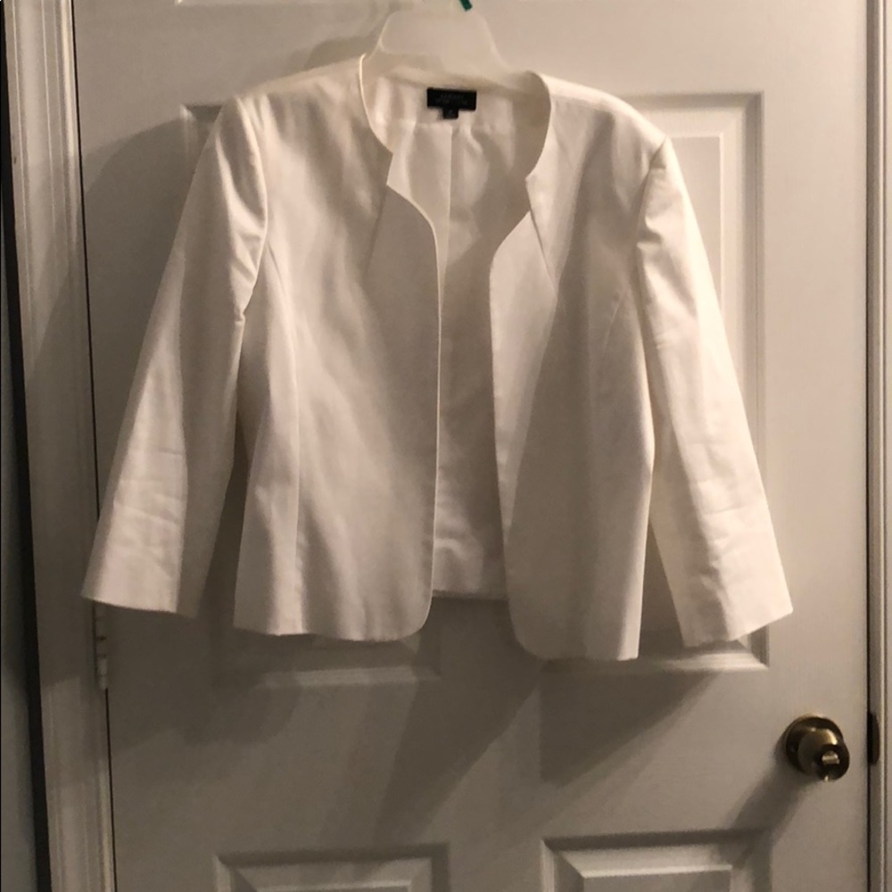 White blazer size 14